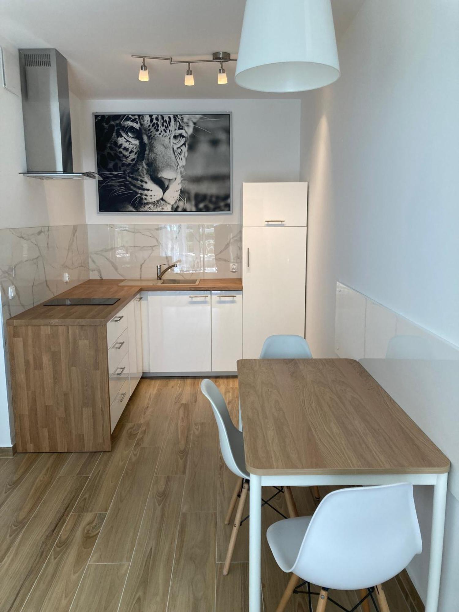 Marcelin Apartments Познань Экстерьер фото