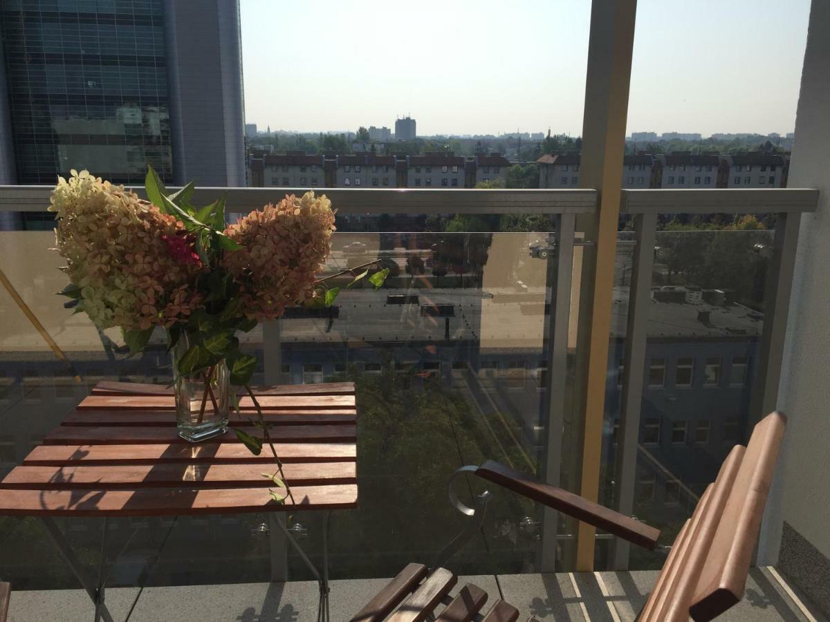 Marcelin Apartments Познань Экстерьер фото